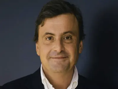 Carlo Calenda raccomanda Caprionza